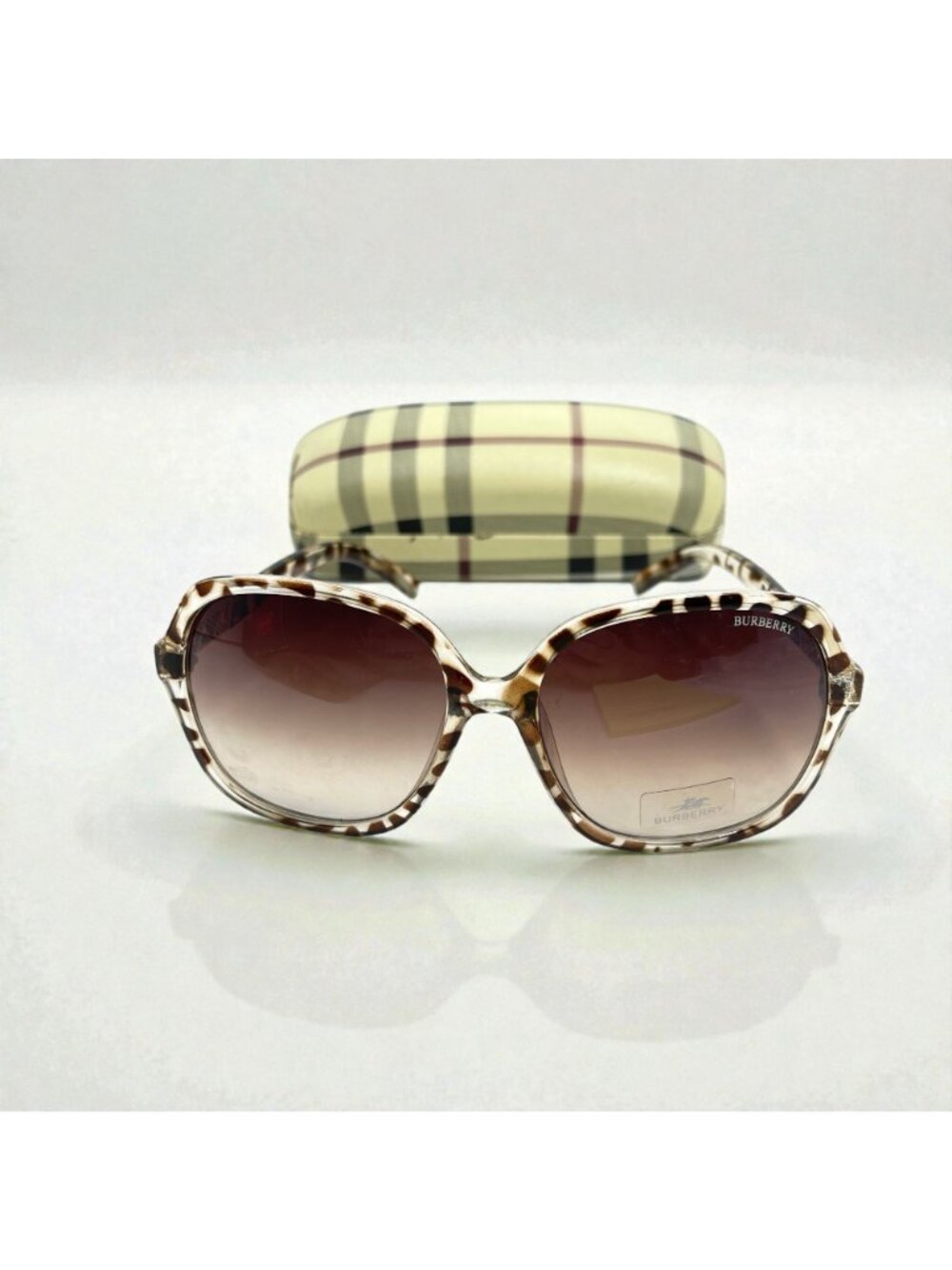 Burberry Women's Oversized Sunglasses Tortoise Frames Gradient Lenses Italy - Picture 9 of 12